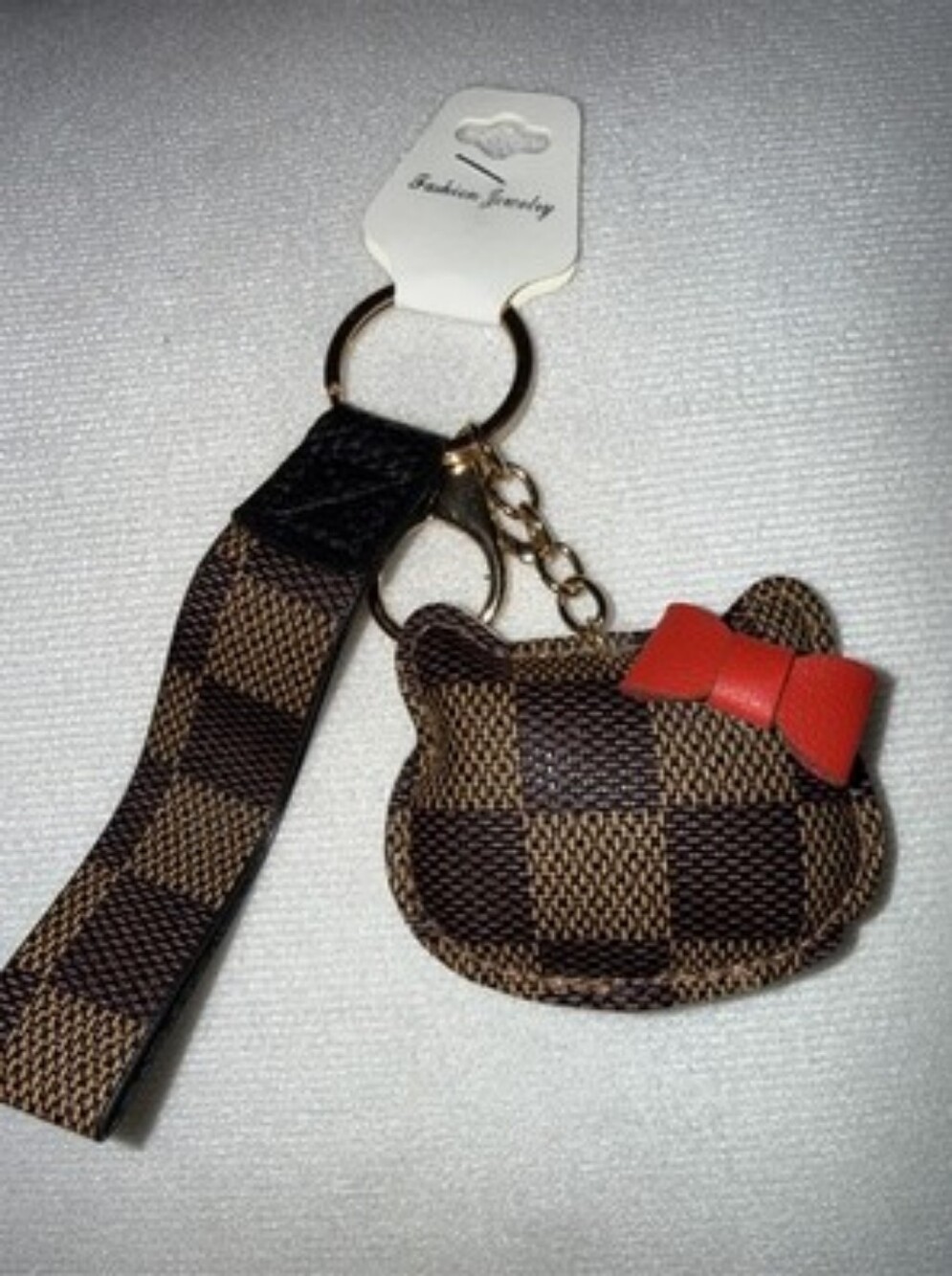 Choose (1) Hello Kitty Charm Keychain - Picture 2 of 4